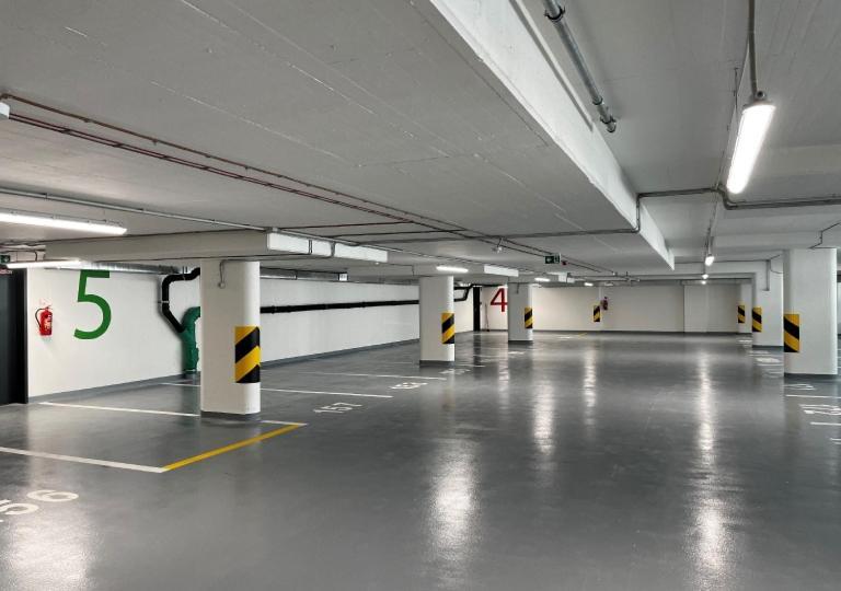 M&M1 Studio Apartment Near Center With Free Parking - Ac Košice Buitenkant foto
